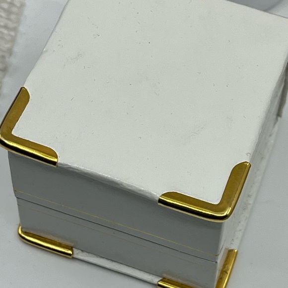 Vintage 14K Yellow Gold Princess Cut Citrine Stud Earrings - Picture 6 of 17